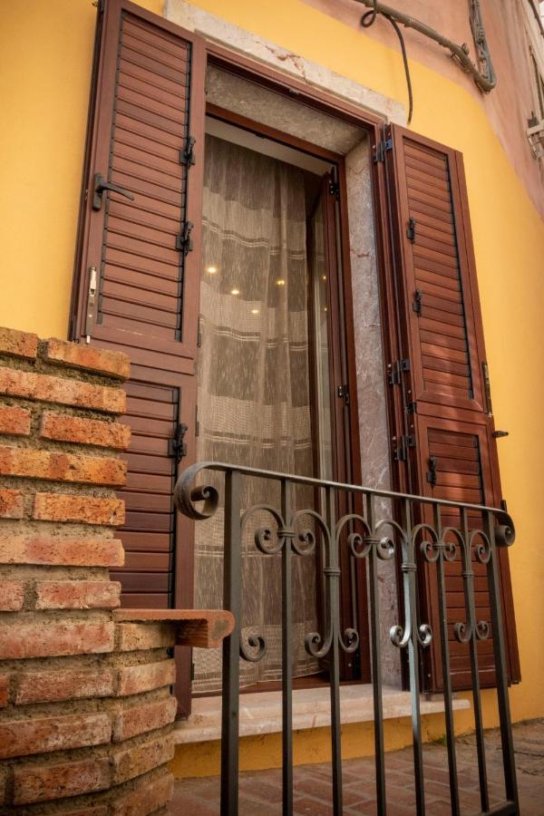 Casa Francy Villa Кастелмола Екстериор снимка